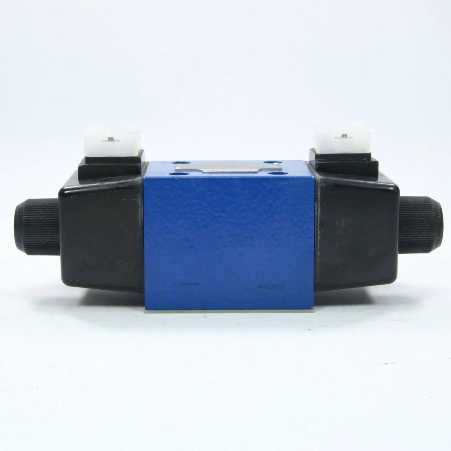 BOSCH / REXROTH 4WE 10 J33/CW230N9K4 SOLENOID DIRECTIONAL VALVE