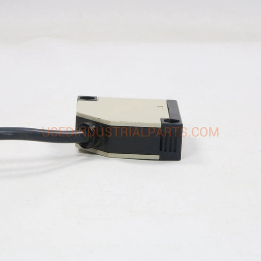 Omron Photoelectric Switch E3JK-R4M1