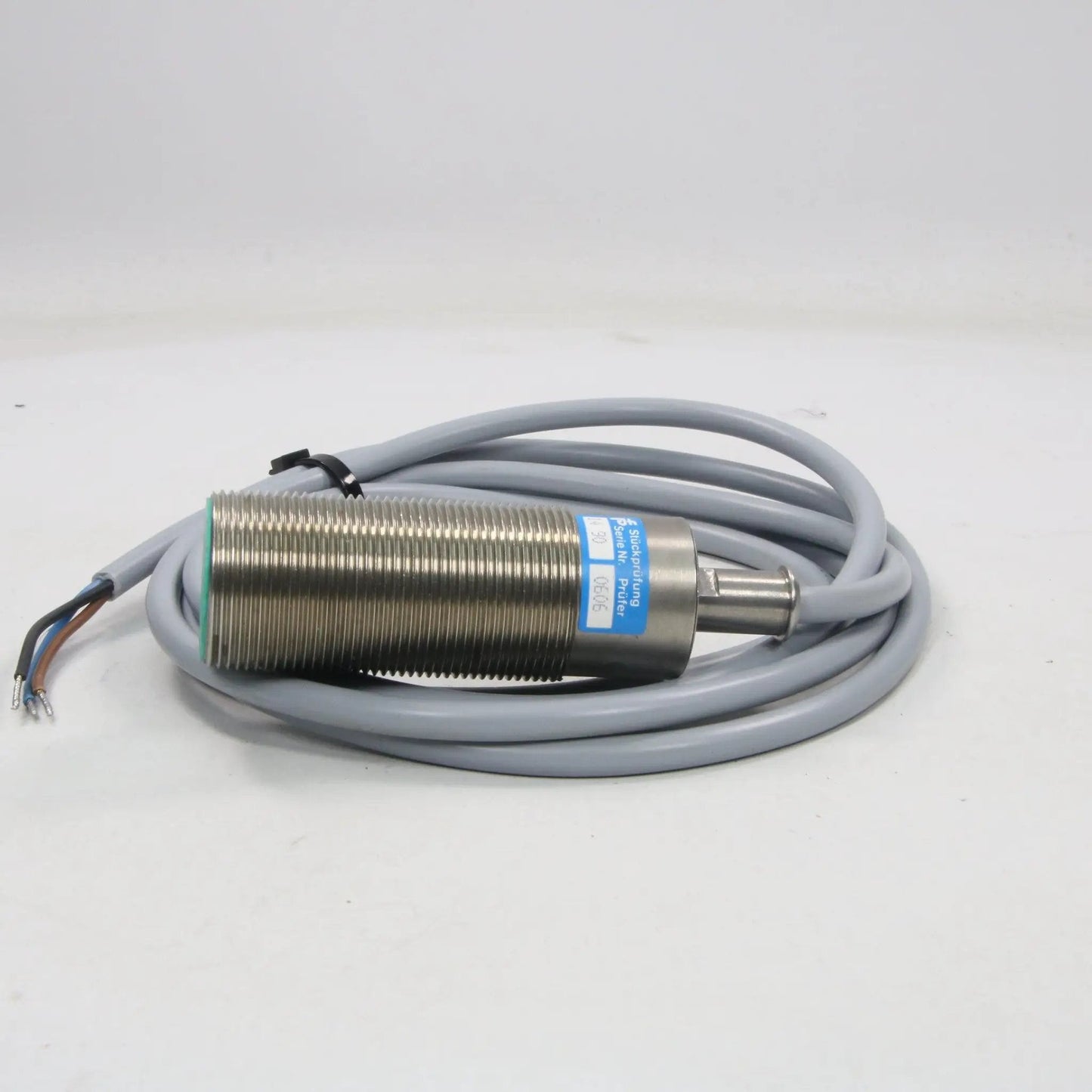 Pepperl + Fuchs Inductive Sensor NJ10-30GM-E2 - Unused
