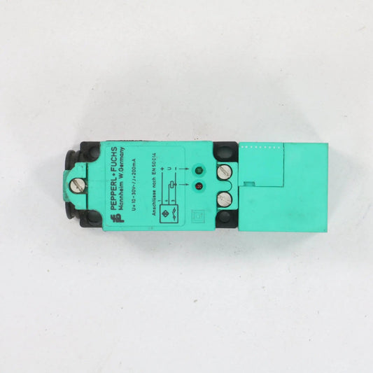 Pepperl & Fuchs U-10-30V-/J=200ma NJ30+ Inductive Sensor - Left Facing Contactor