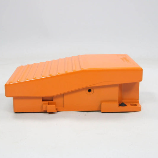 Telemecanique Schneider Electric XPE R211 Operators Pedal
