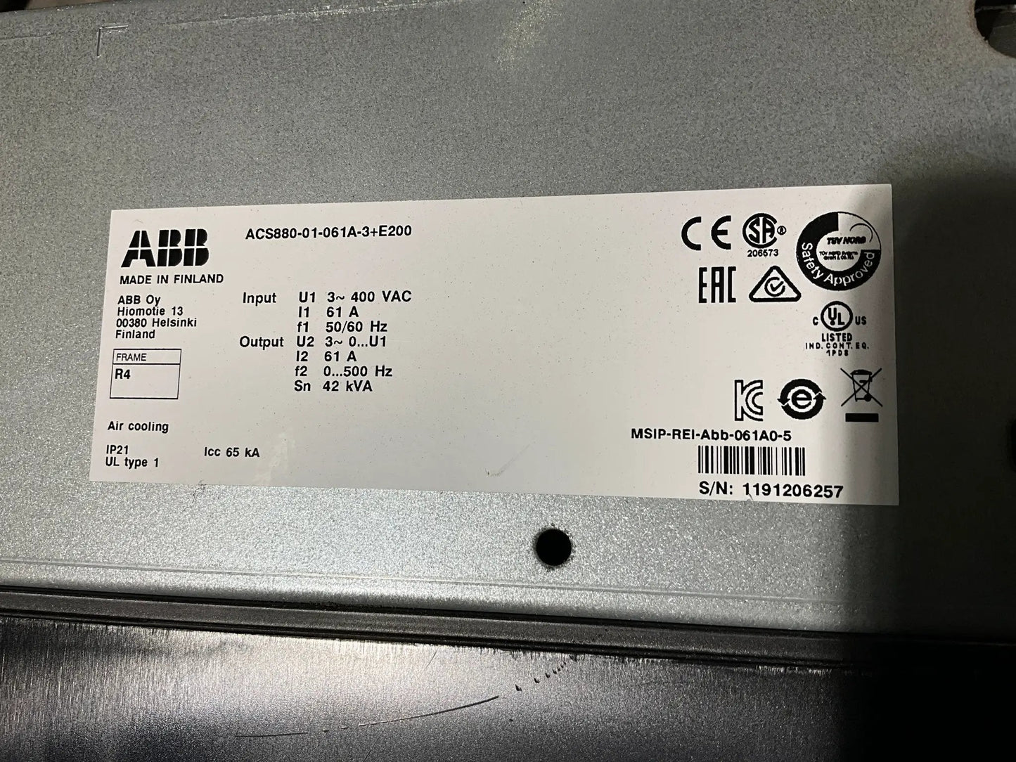 ABB ACS 880 01 061A 3 Single Drive