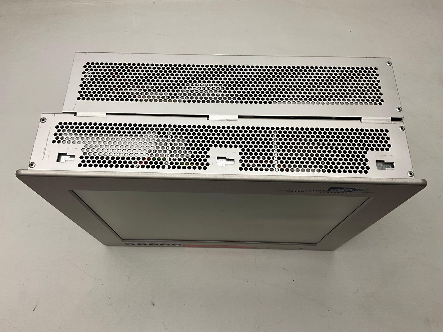 ADS-Tec OPC5315-009-AC Industrial Computer