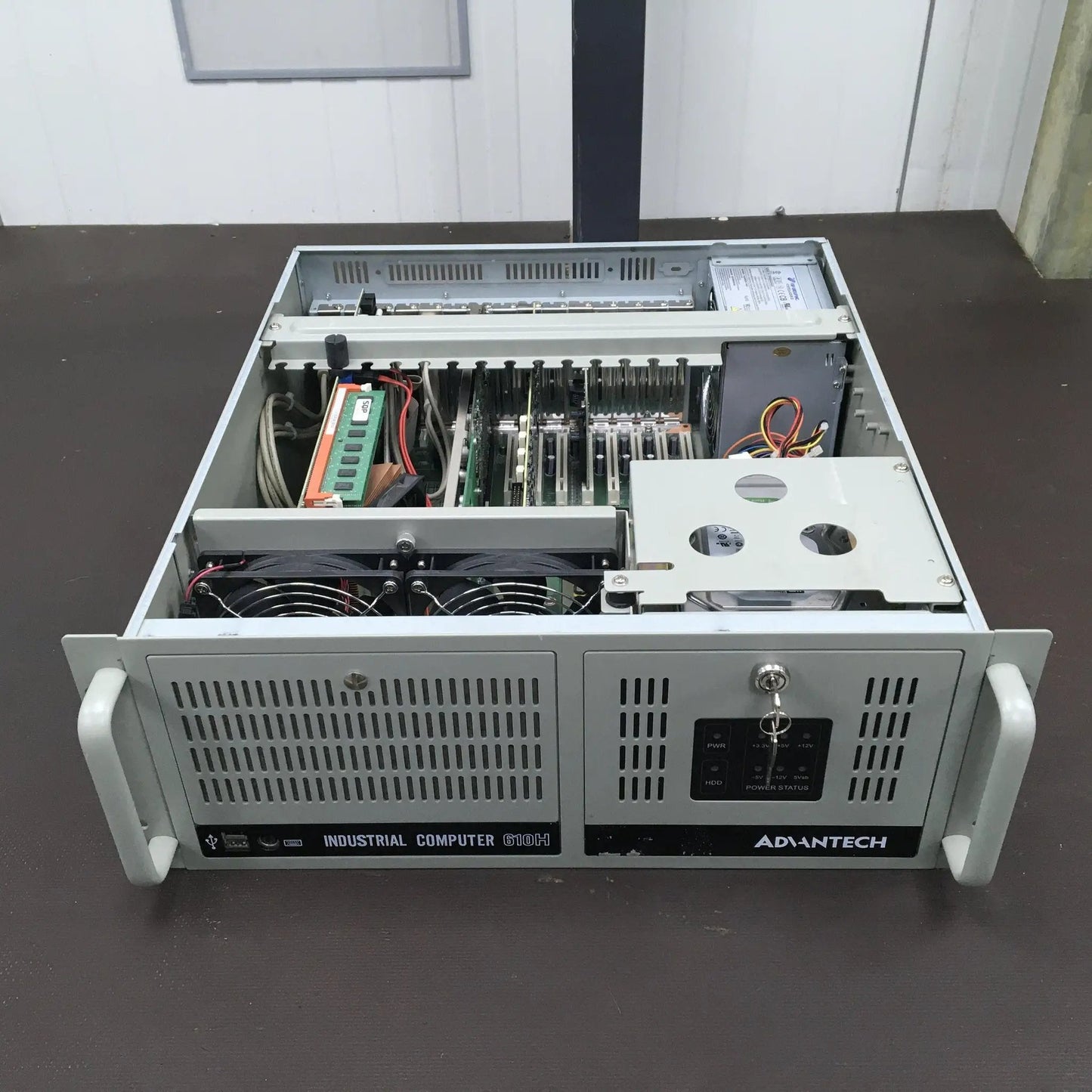Advantech 610H