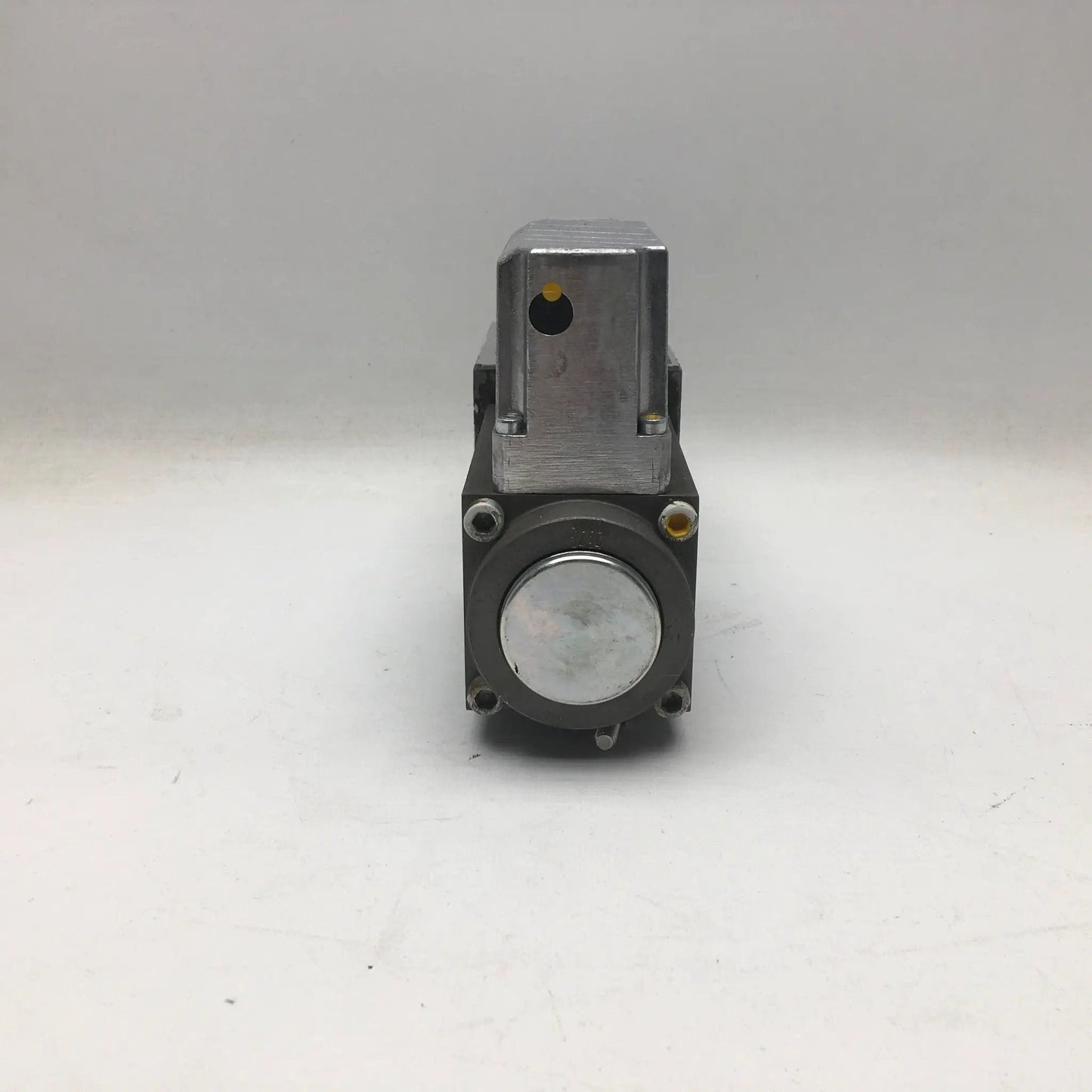 Bosch Proportional Directional Solenoid Valve 0811 404 801