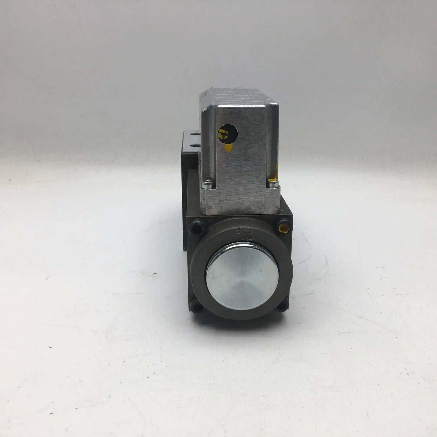 Bosch Proportional Directional Solenoid Valve 0811 404 818