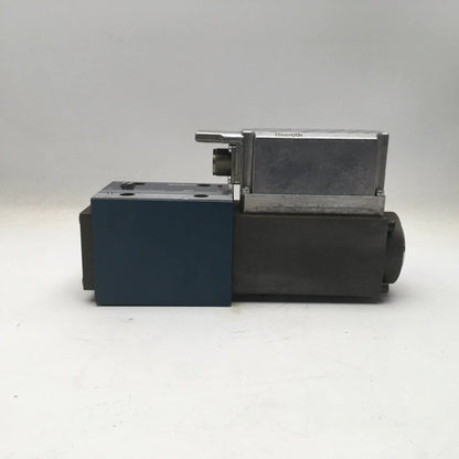 Bosch Proportional Directional Solenoid Valve 0811 404 818