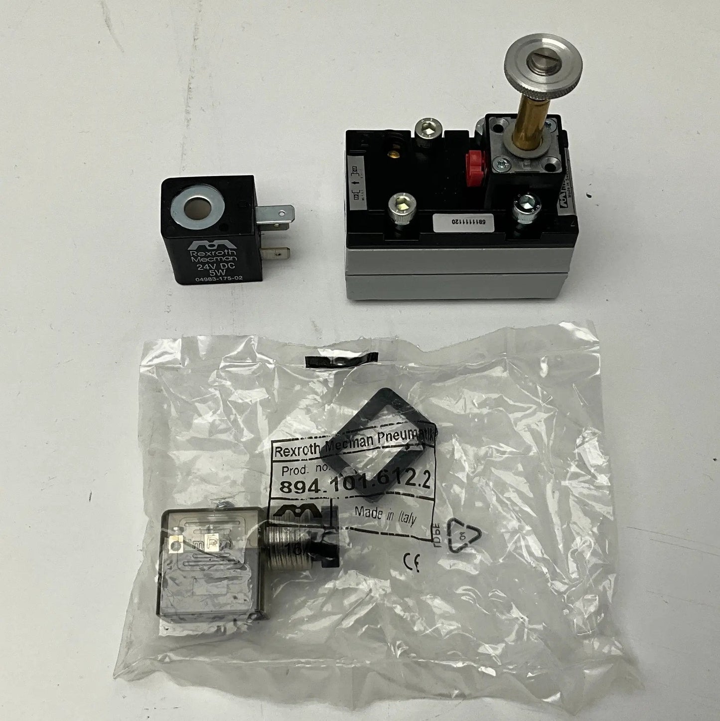Bosch Rexroth Mecman 5811111120 Pilot Operated Check Valve