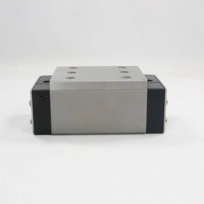 Bosch Rexroth R182142110 Roller Carriage