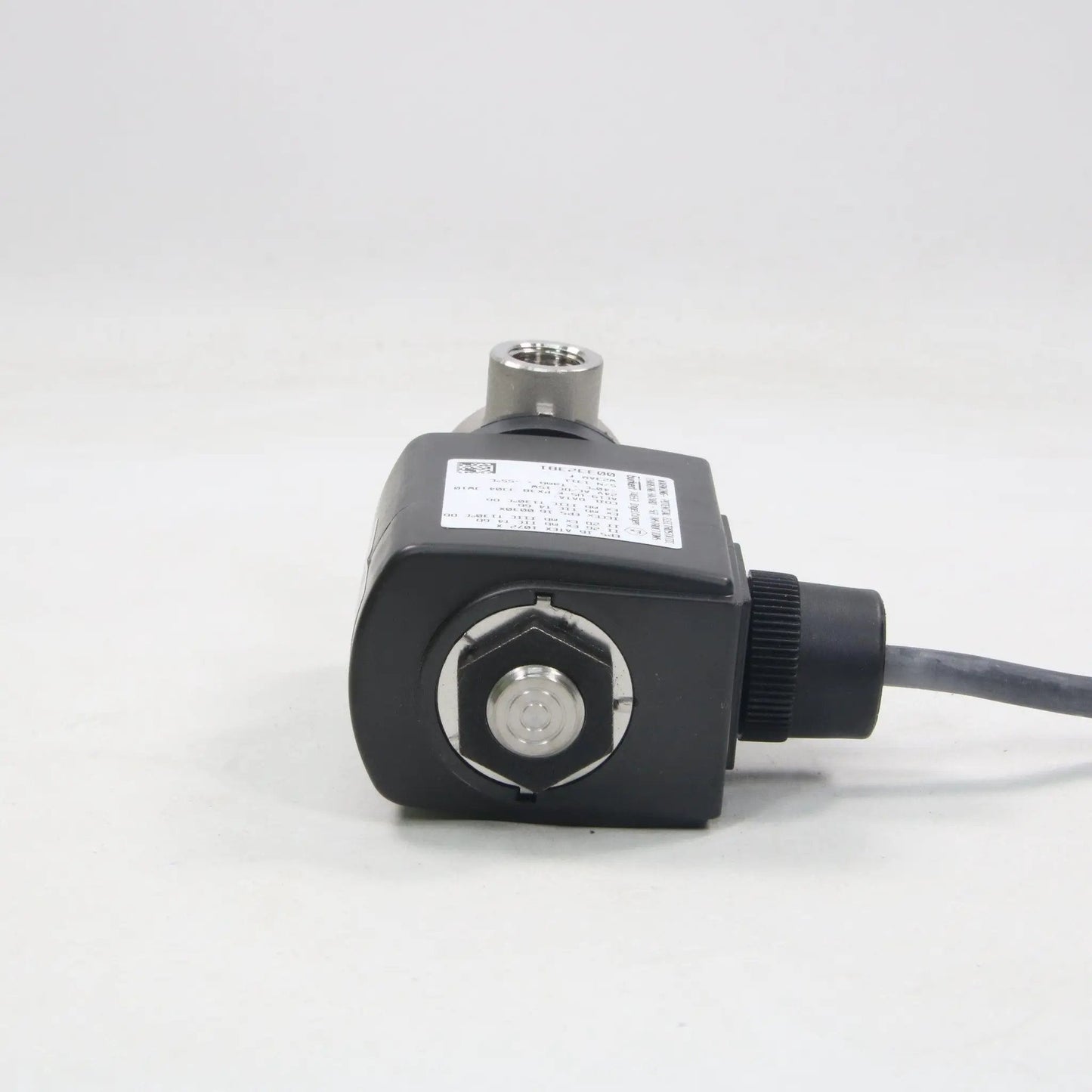 Burkert 6027 2-Way Solenoid Valve, 1/4" 24V 60 Bar