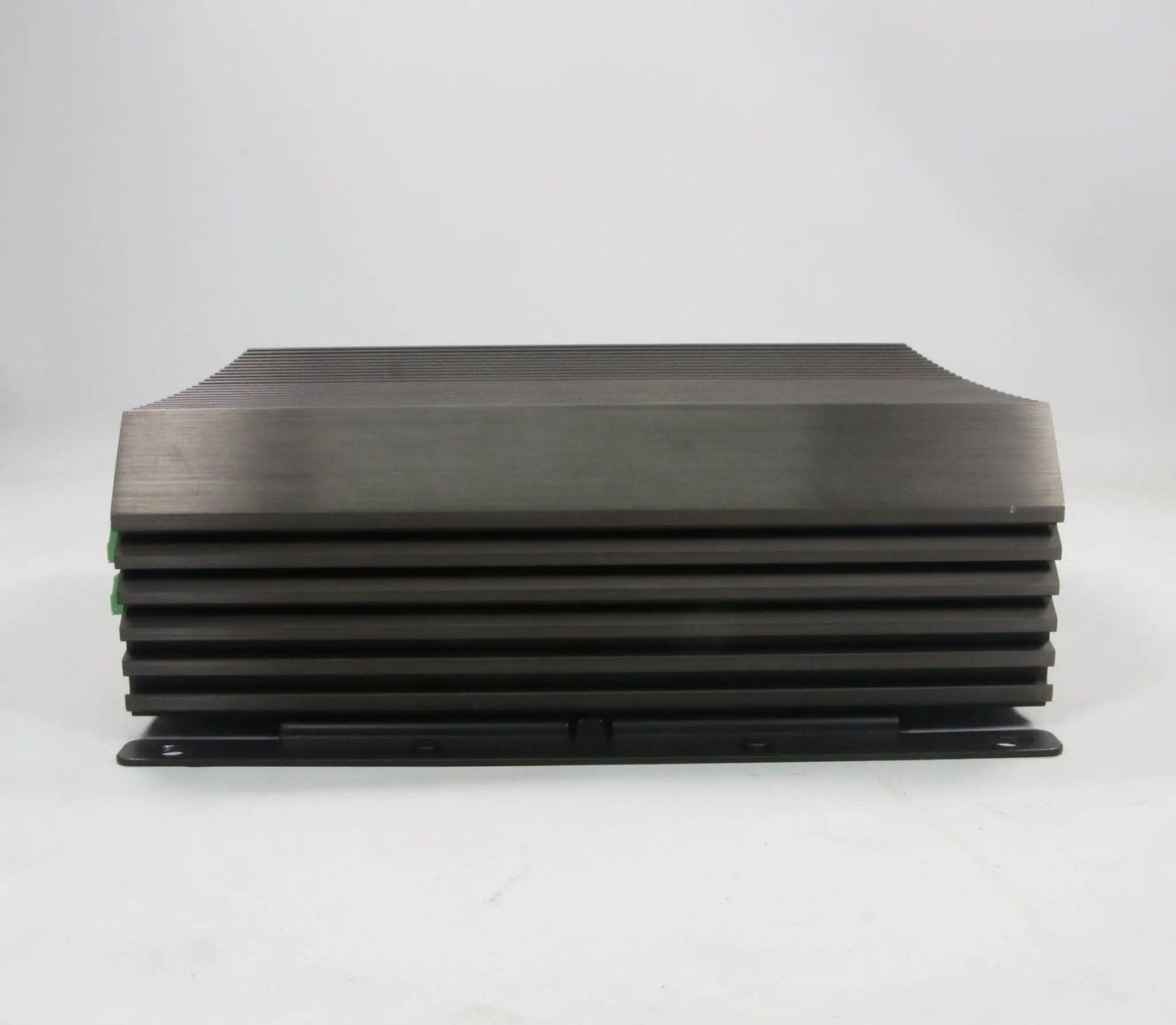 Cincoze DS1100-R20 Fanless Embedded PC
