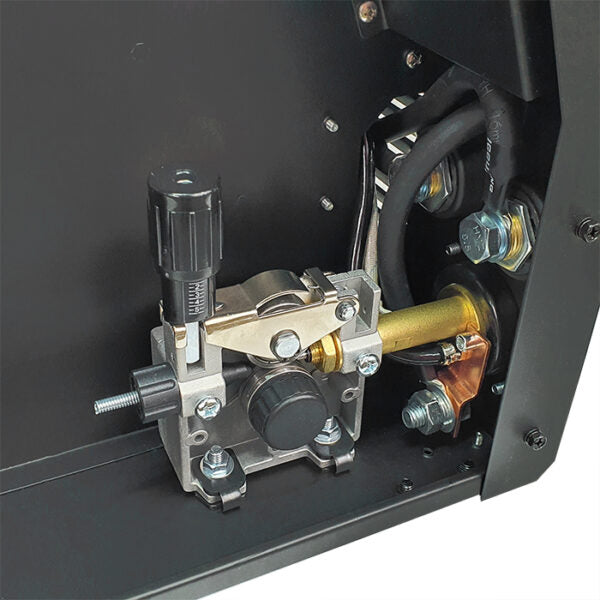 DUALMIG 210 S4 inverter lasapparaat met wielen en fleshouder.