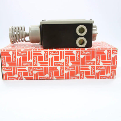 Danfoss 017-5036 RT4 Thermostat