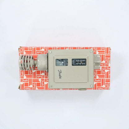 Danfoss 017-5036 RT4 Thermostat