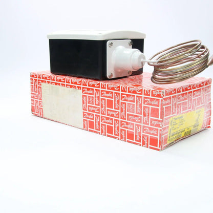Danfoss 017-513566 RT107 Thermostat