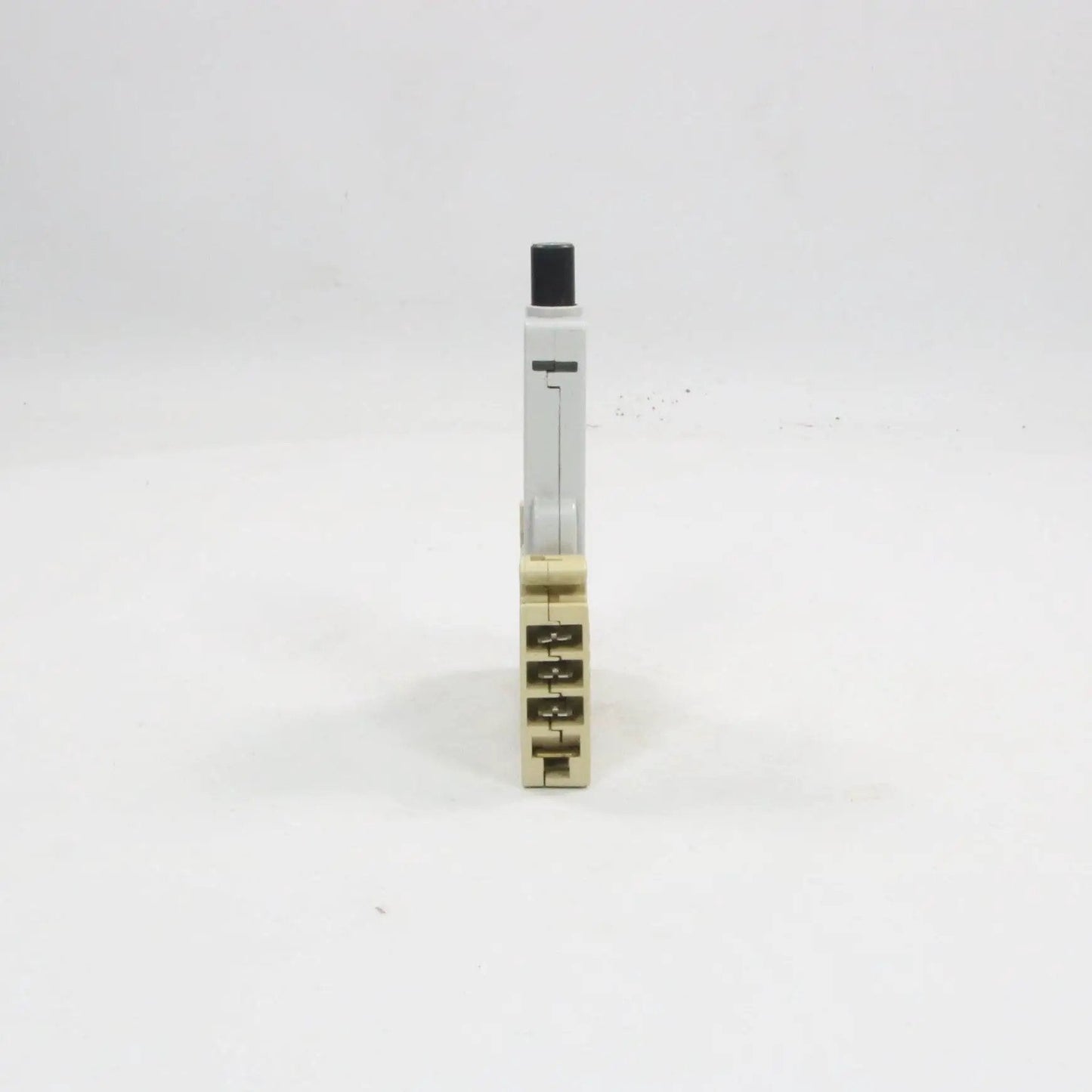 ETA Magnetic 3600 P10 Si Circuit Breaker & Typ 17 Socket