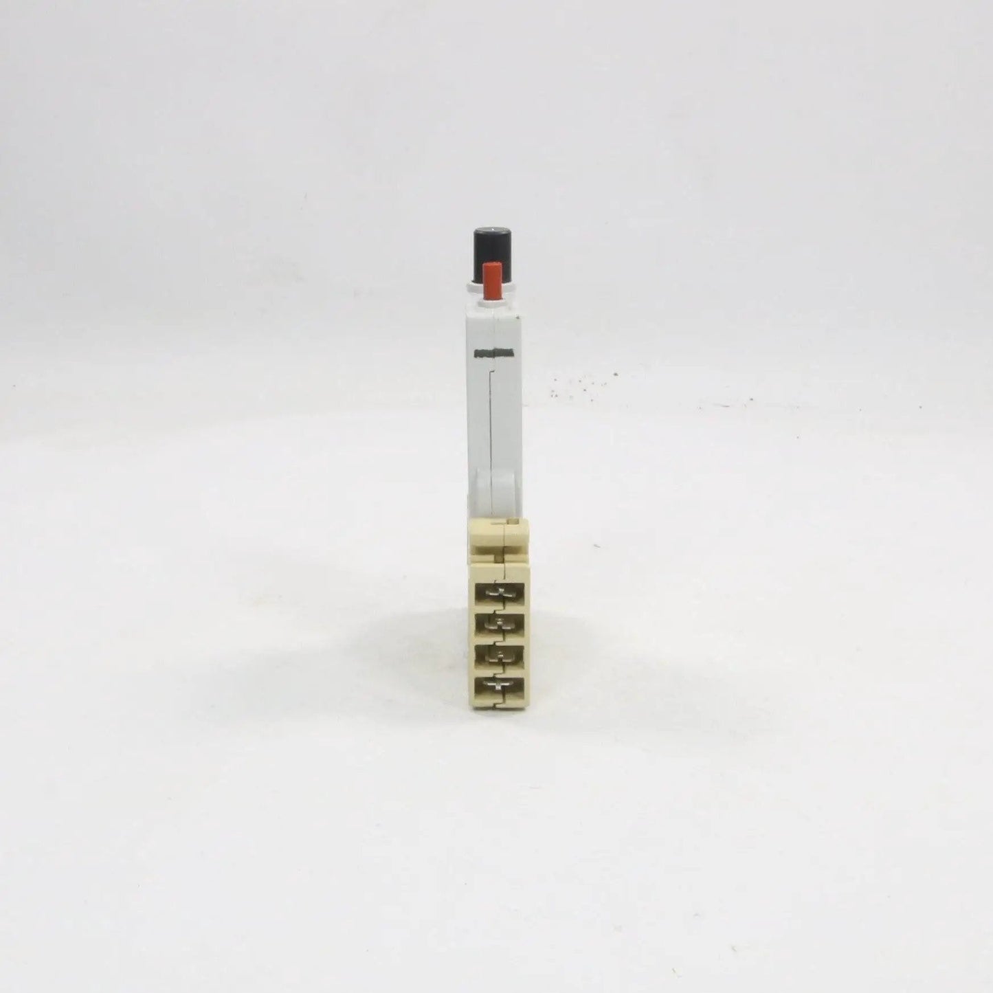 ETA Magnetic 3600 P10 Si Circuit Breaker & Typ 17 Socket