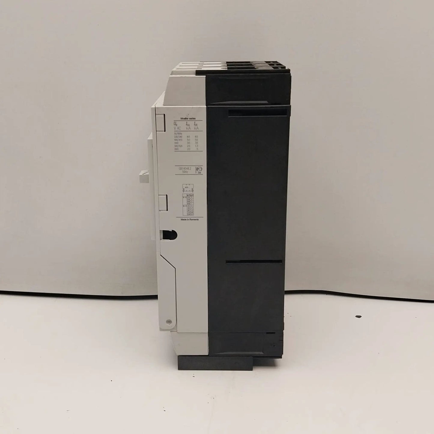 Eaton NZM N3 Circuit Breaker 400A