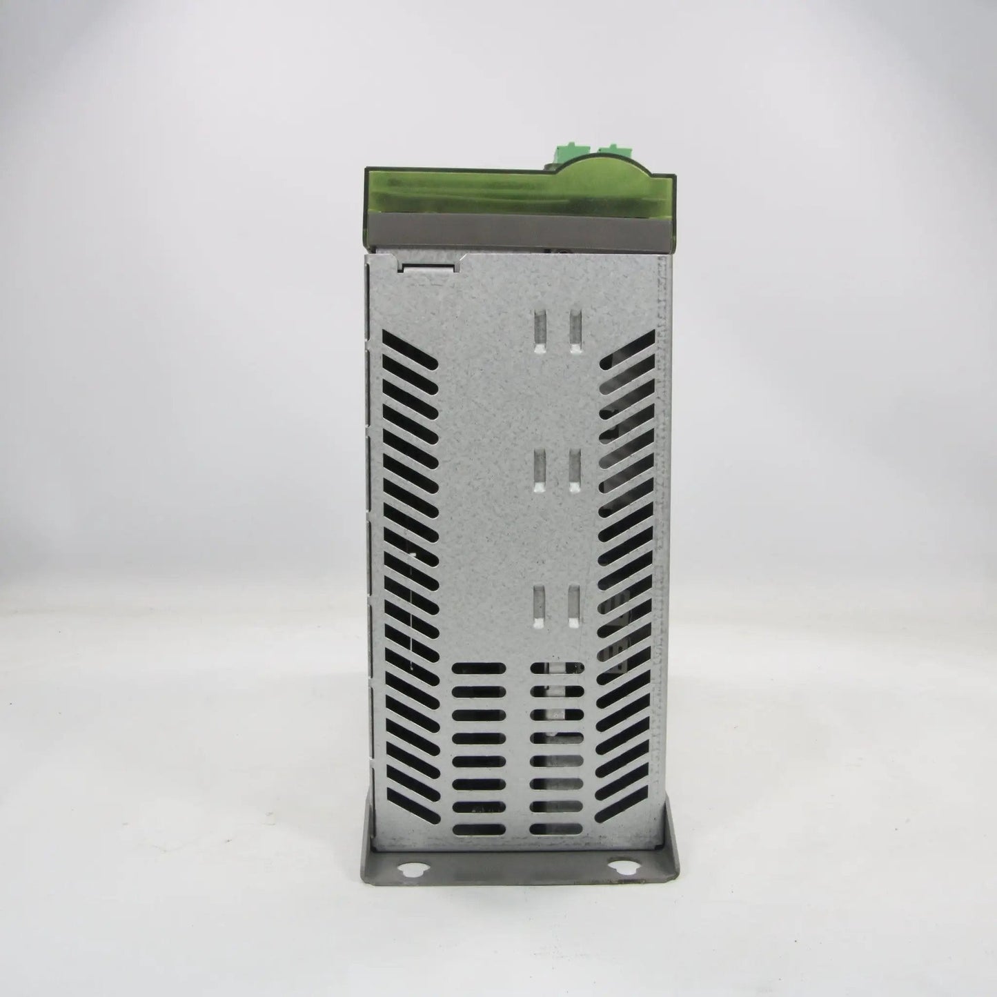 Elau Pacdrive C400/10/1/1/1/00 Servo Drive