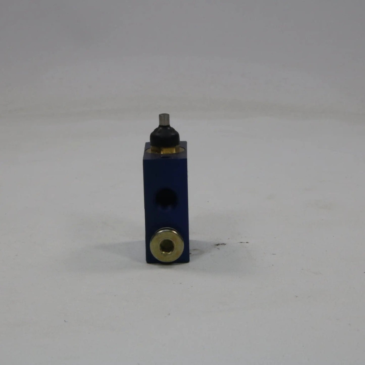 FESTO 4938 V/O - 3 - 1/8 Valve