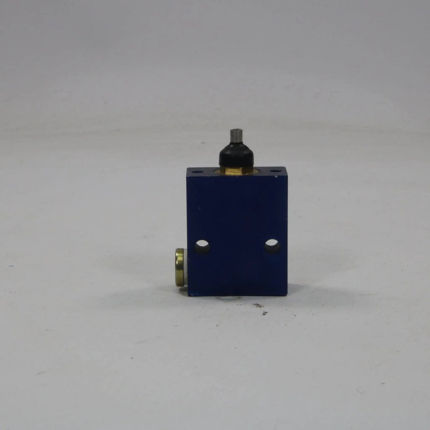 FESTO 4938 V/O - 3 - 1/8 Valve