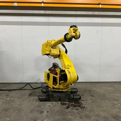 Fanuc Robots R-2000i and S-430i