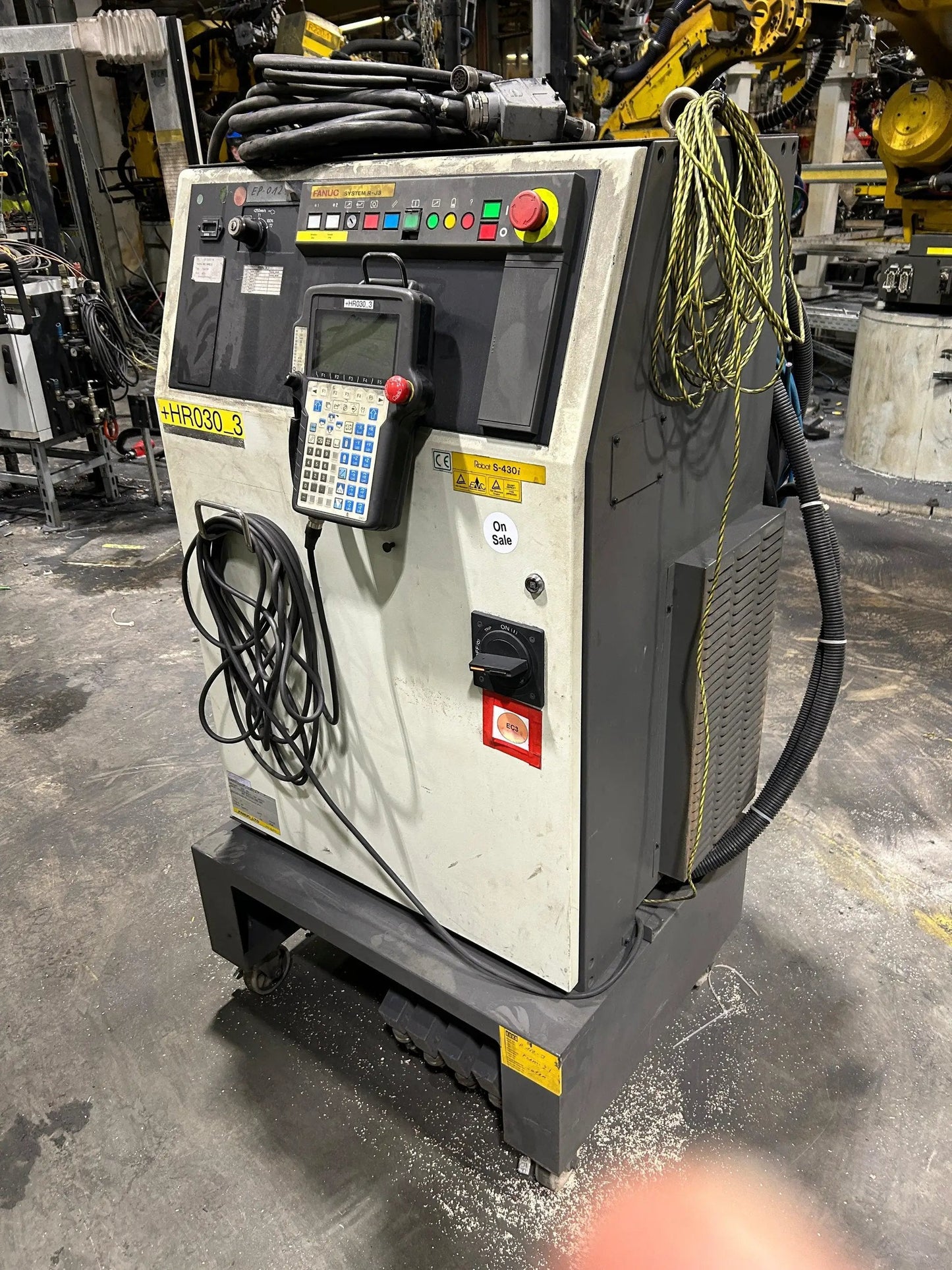 Fanuc Robots R-2000i and S-430i