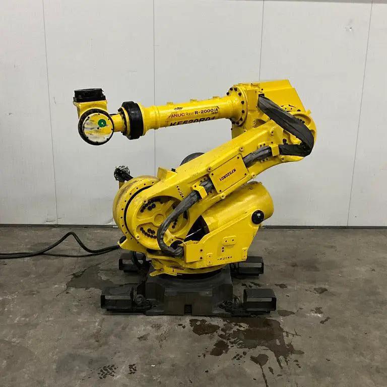 Fanuc Robots R-2000i and S-430i