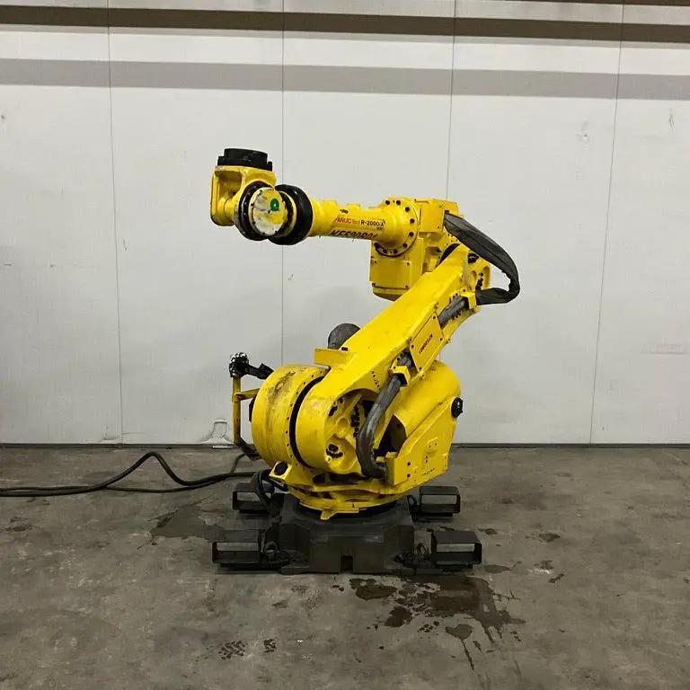 Fanuc Robots R-2000i and S-430i