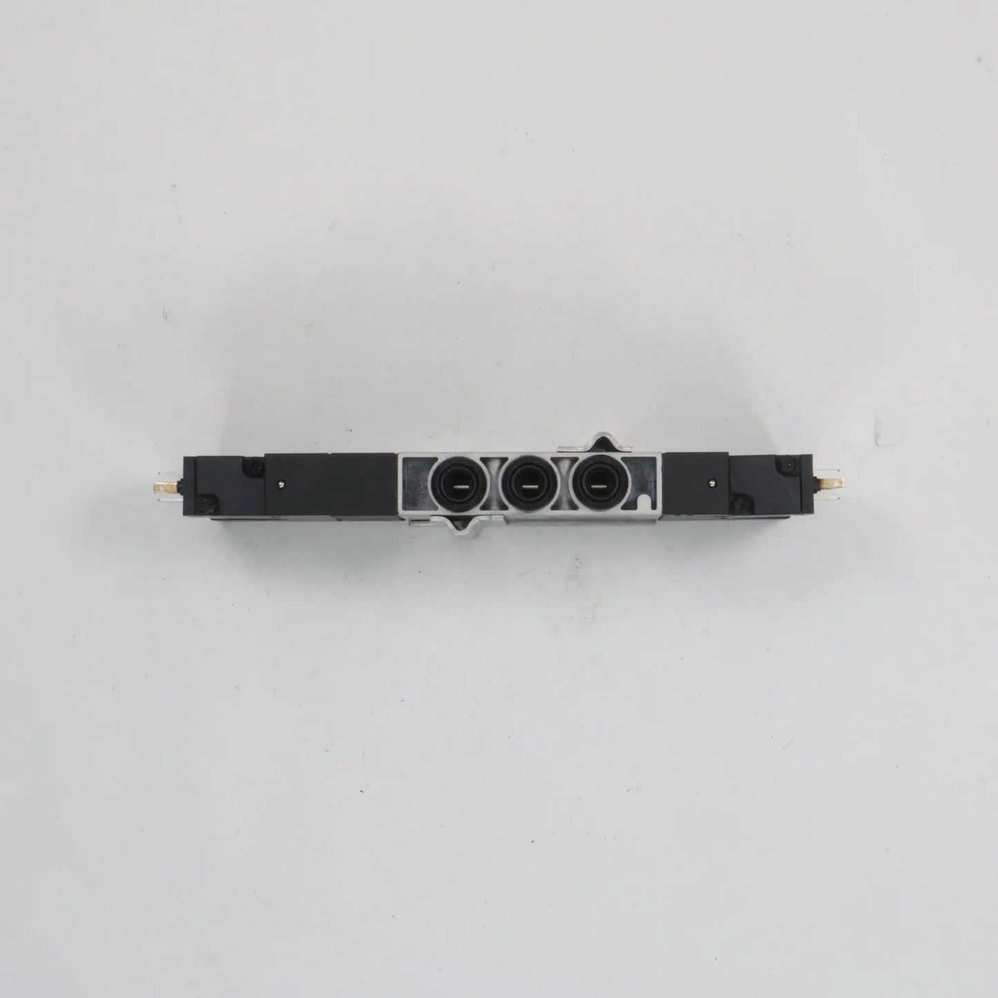Festo CPE18-M1H-5/3G-1/4 Pneumatic Valve