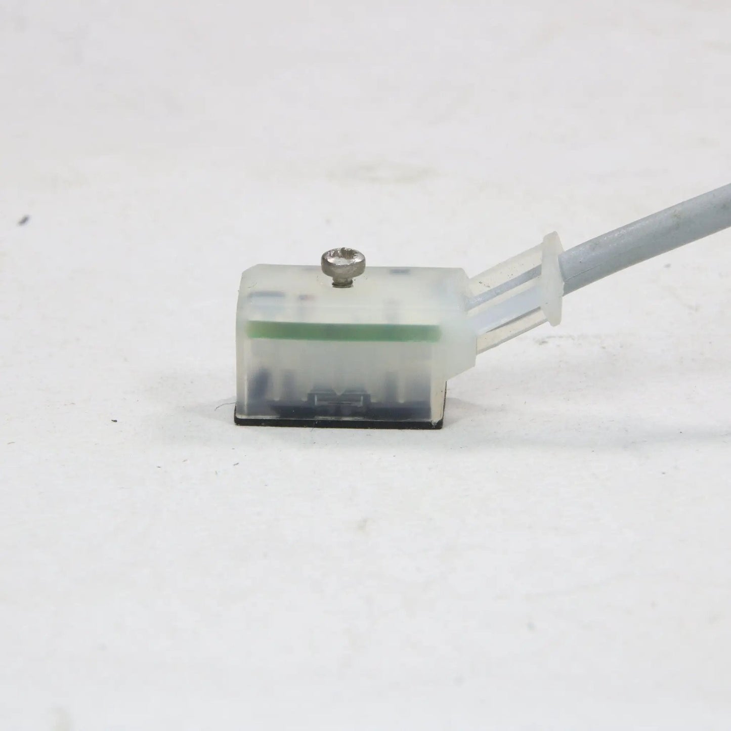 Festo Connecting Cable KMYZ-9-24-M8-2.5-LED-B - Pack of 4