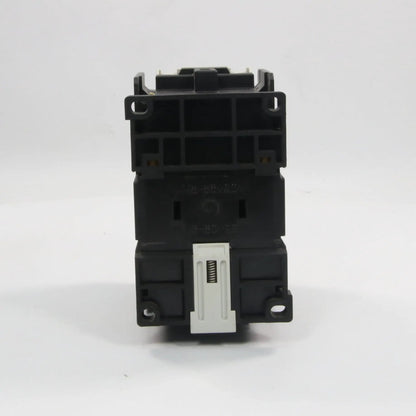 GE General Electric CL08A300M Contactor