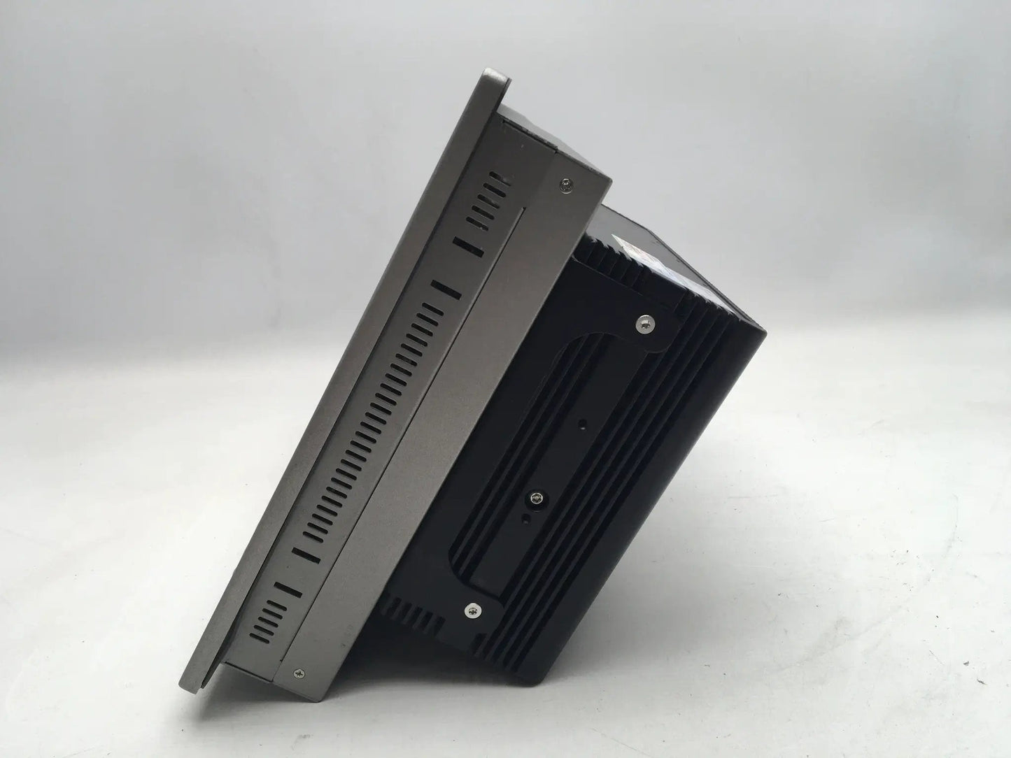 IEI 15" Touch Panel + Aqeri 21005 Fanless Computer