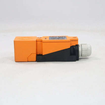 IFM Electronic Efector Inductive Sensor IV5002