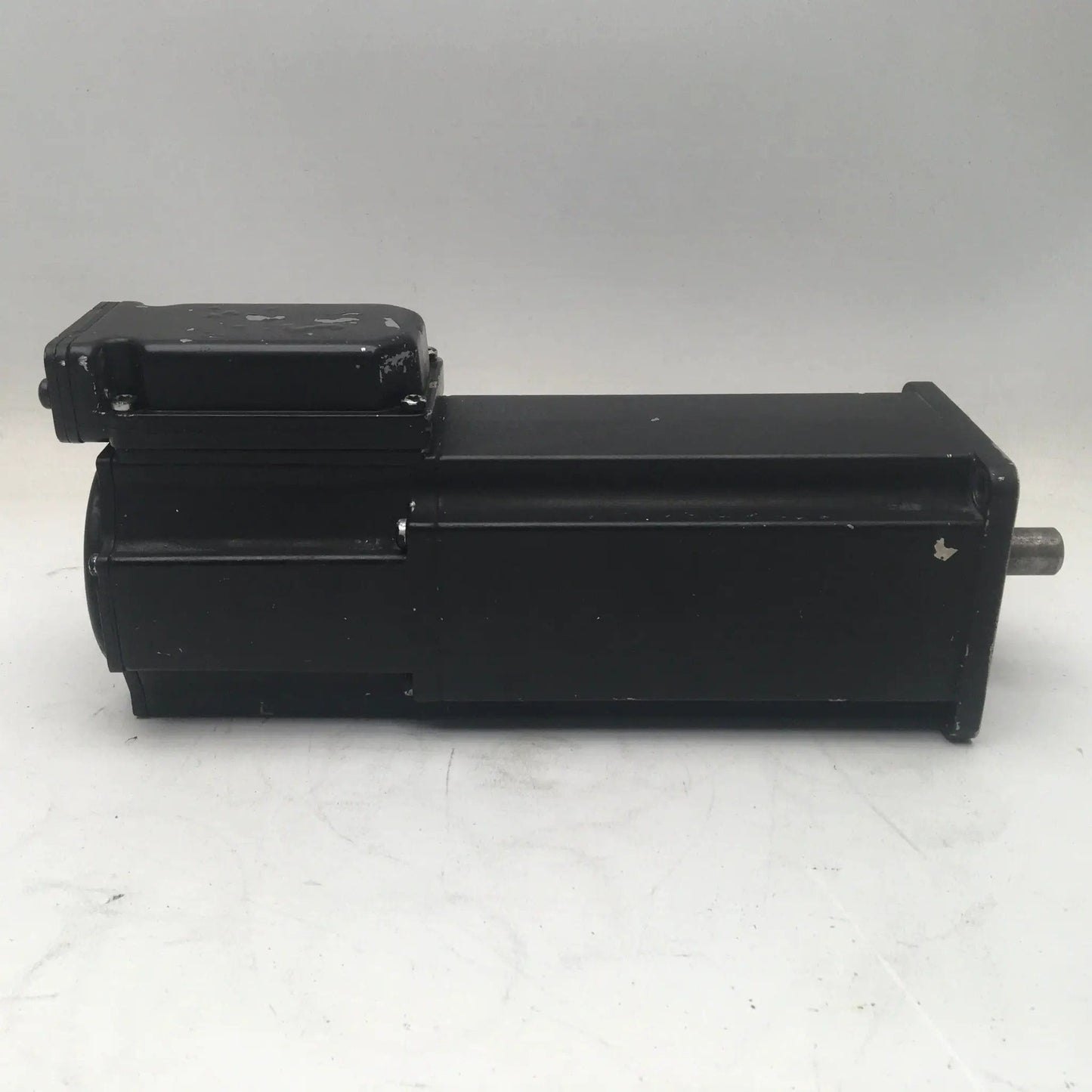 Indramat Permanent Magnet Motor MKD041B-144-KGO-KN