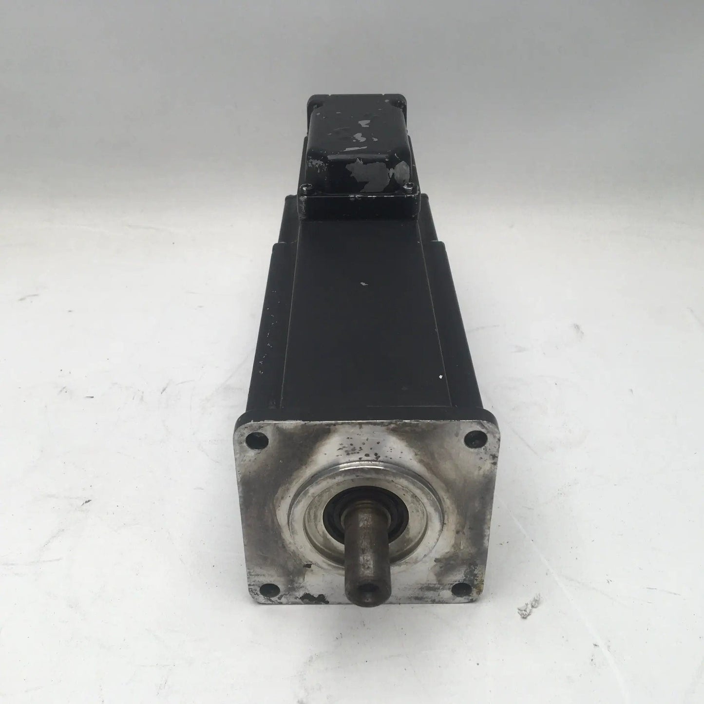 Indramat Permanent Magnet Motor MKD041B-144-KGO-KN