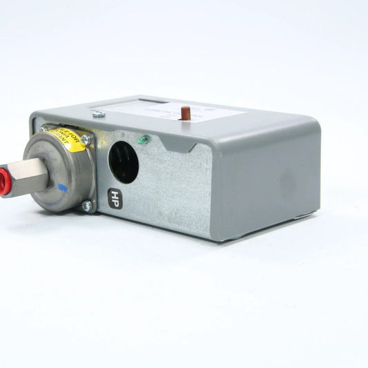 Johnson P28 Series Pressure Switch P28DN-9750