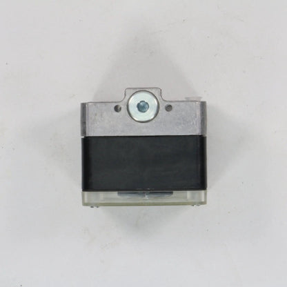 Krom Schroder DWG MZ52 04U Pressure Switch
