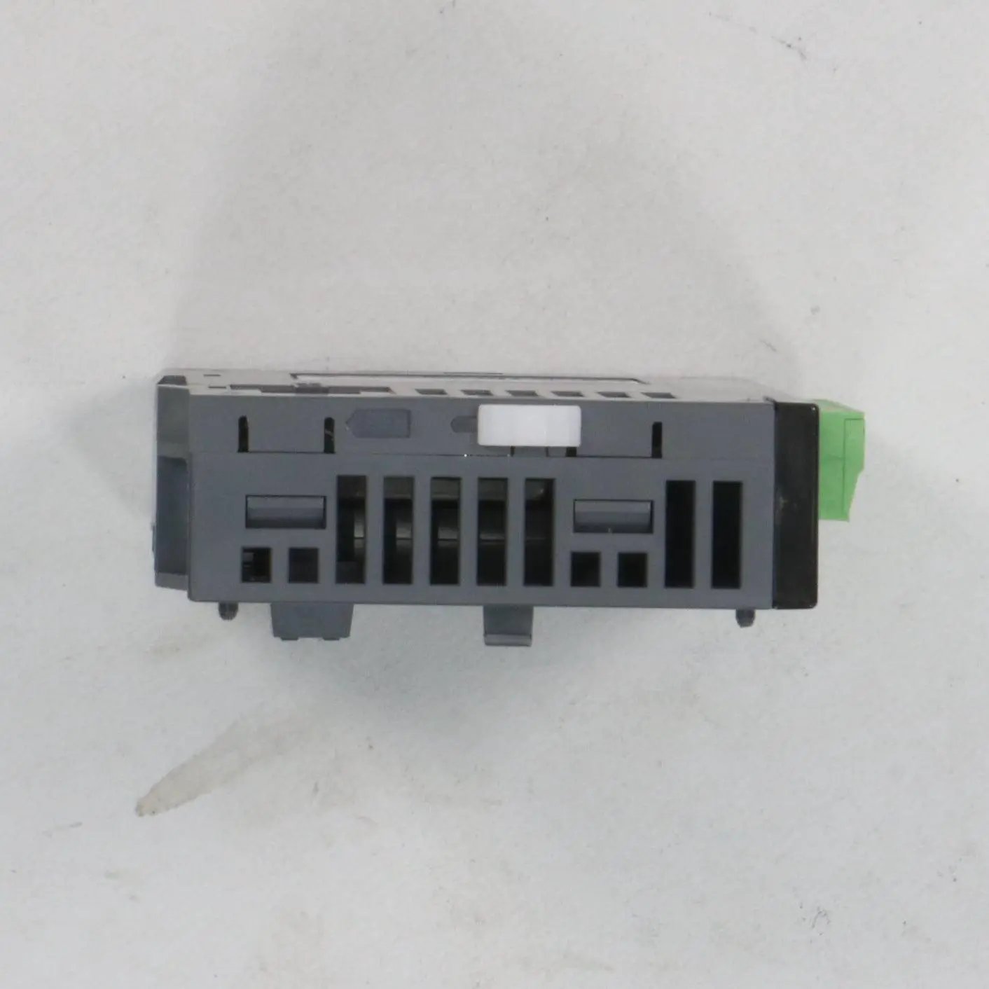 LS Electric XBF-DC04A Analog Output Module
