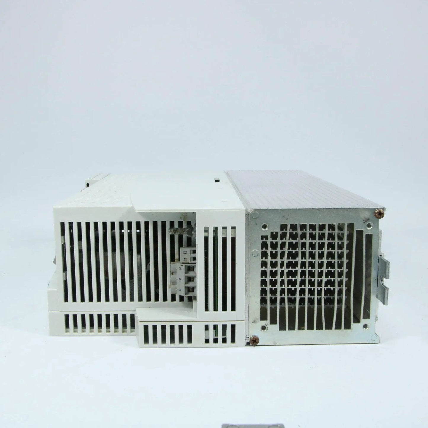 Lenze EVS9324-EPV004 servo controller