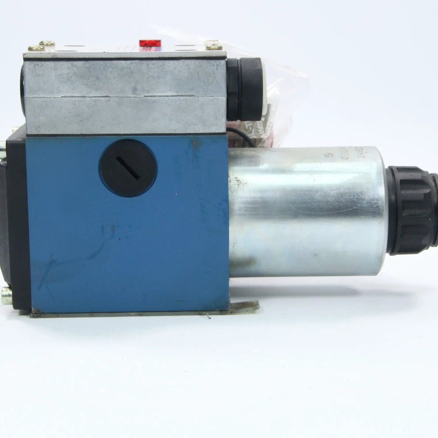 Mannesmann REXROTH Directional spool valve 3WE10CG24N9DZL