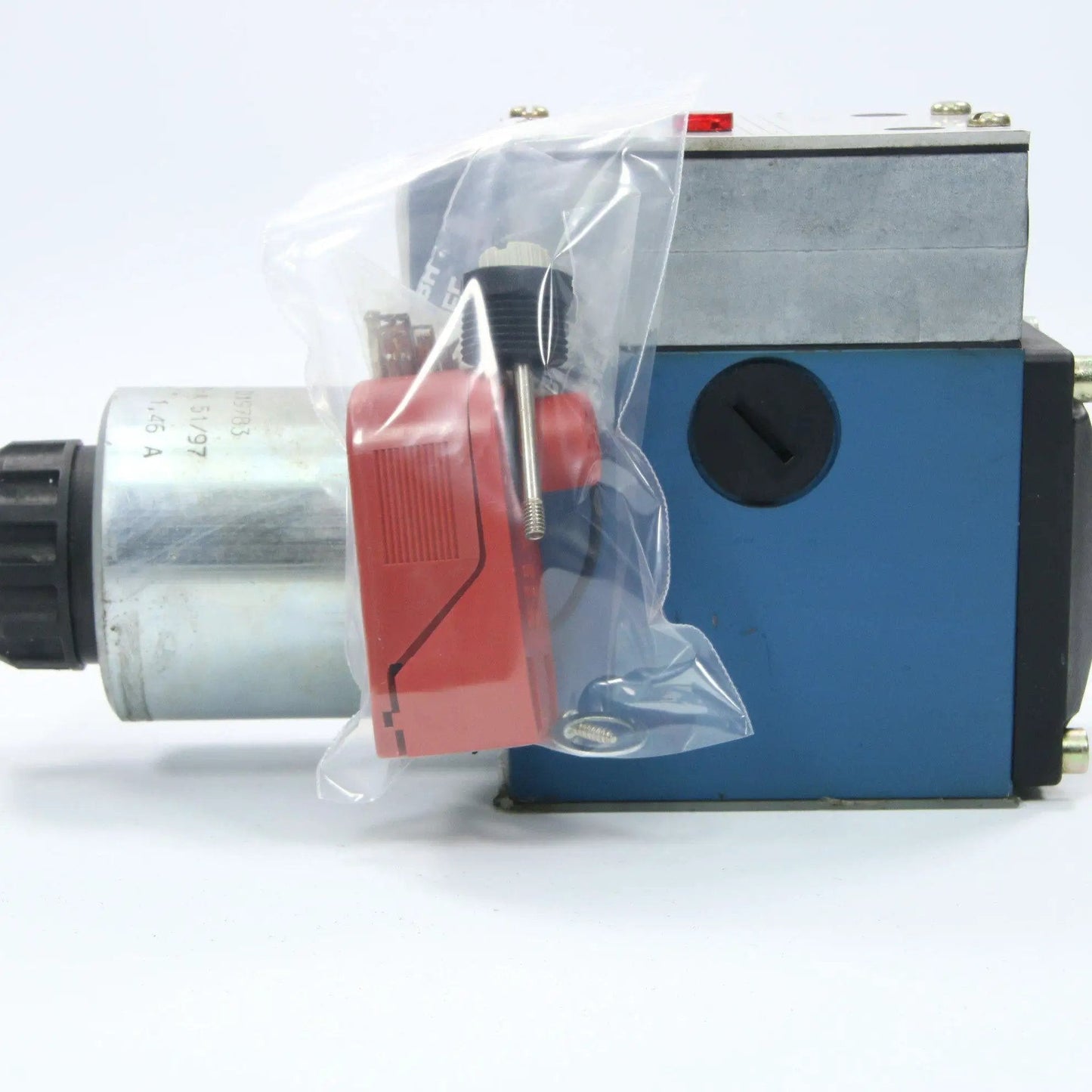 Mannesmann REXROTH Directional spool valve 3WE10CG24N9DZL