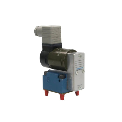 Mannesmann Rexroth M 3 SE 6 U25 630 G24 NZ4 Directional Control Valve