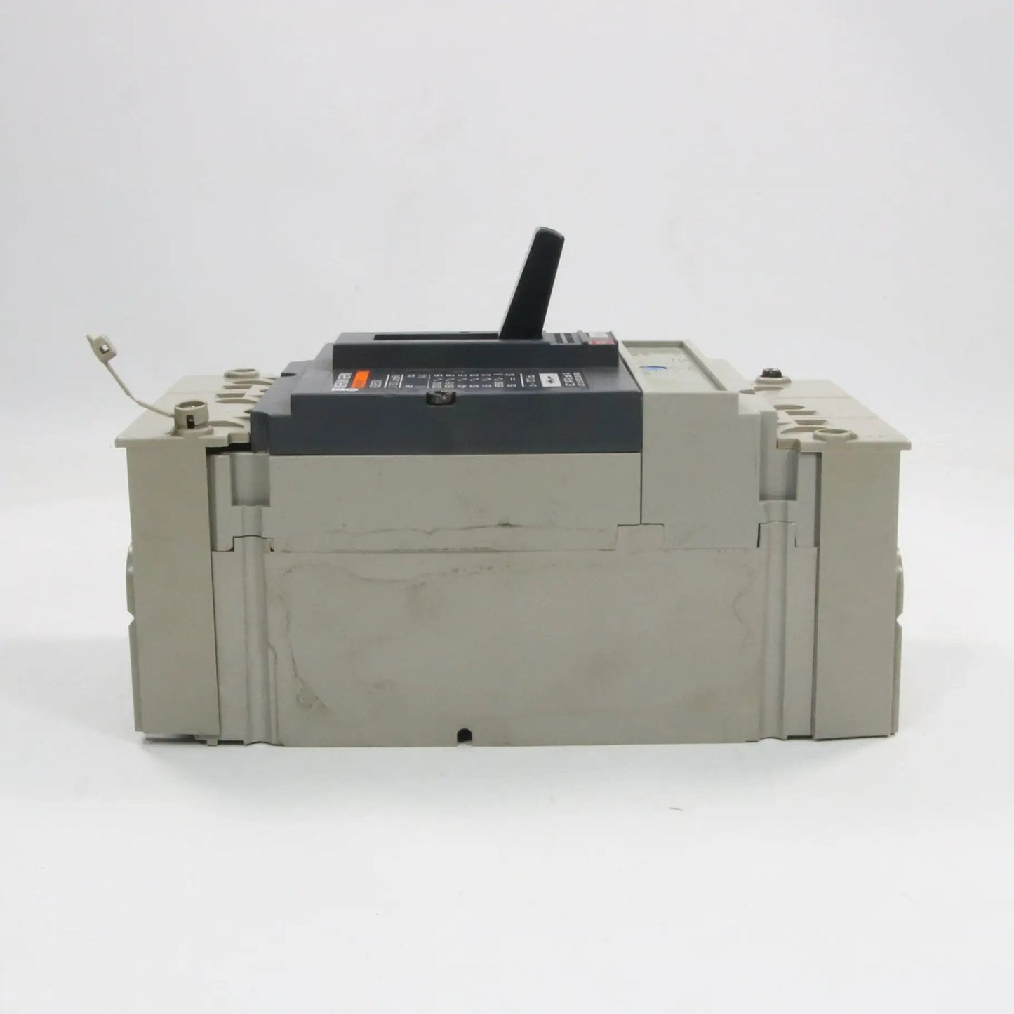 Merlin Gerin Compact NS250N Circuit Breaker MA220