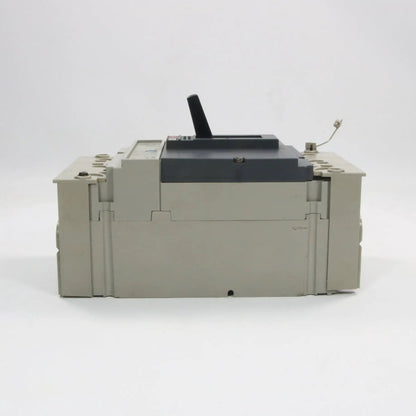 Merlin Gerin Compact NS250N Circuit Breaker MA220