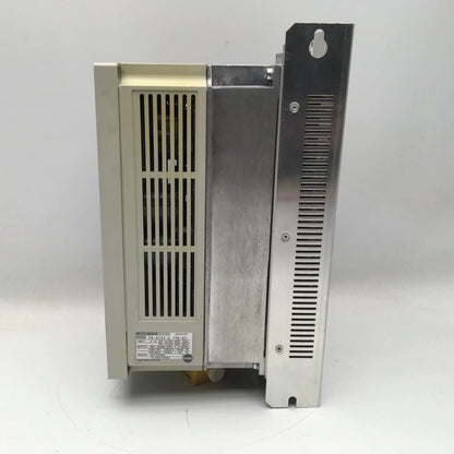 Mitsubishi Frequency Drive Inverter FR-A540-0 75K-EC/FR-DU-04