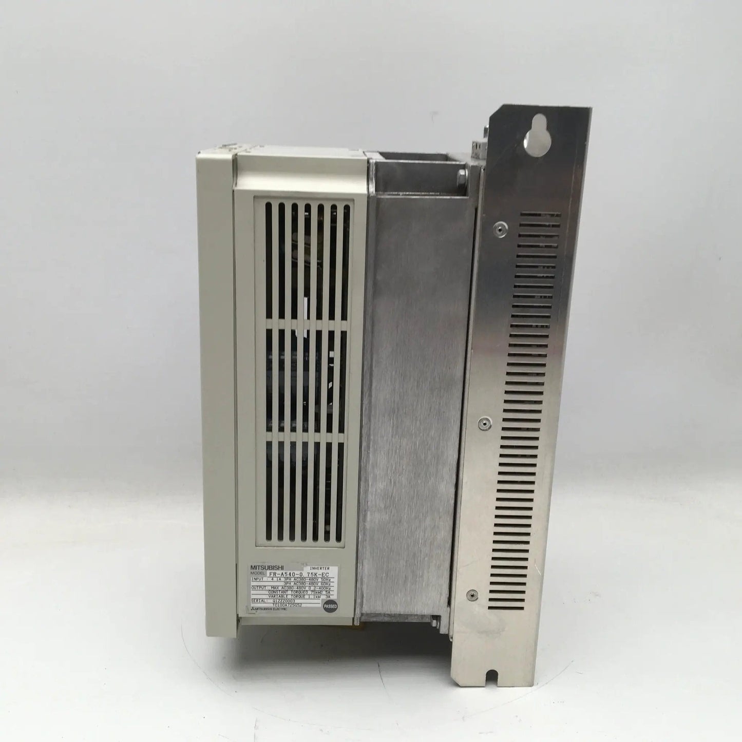 Mitsubishi Frequency Drive Inverter FR-A540-0 75K-EC/FR-PU-04
