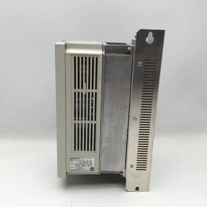 Mitsubishi Frequency Drive Inverter FR-A540-0 75K-EC/FR-PU-04