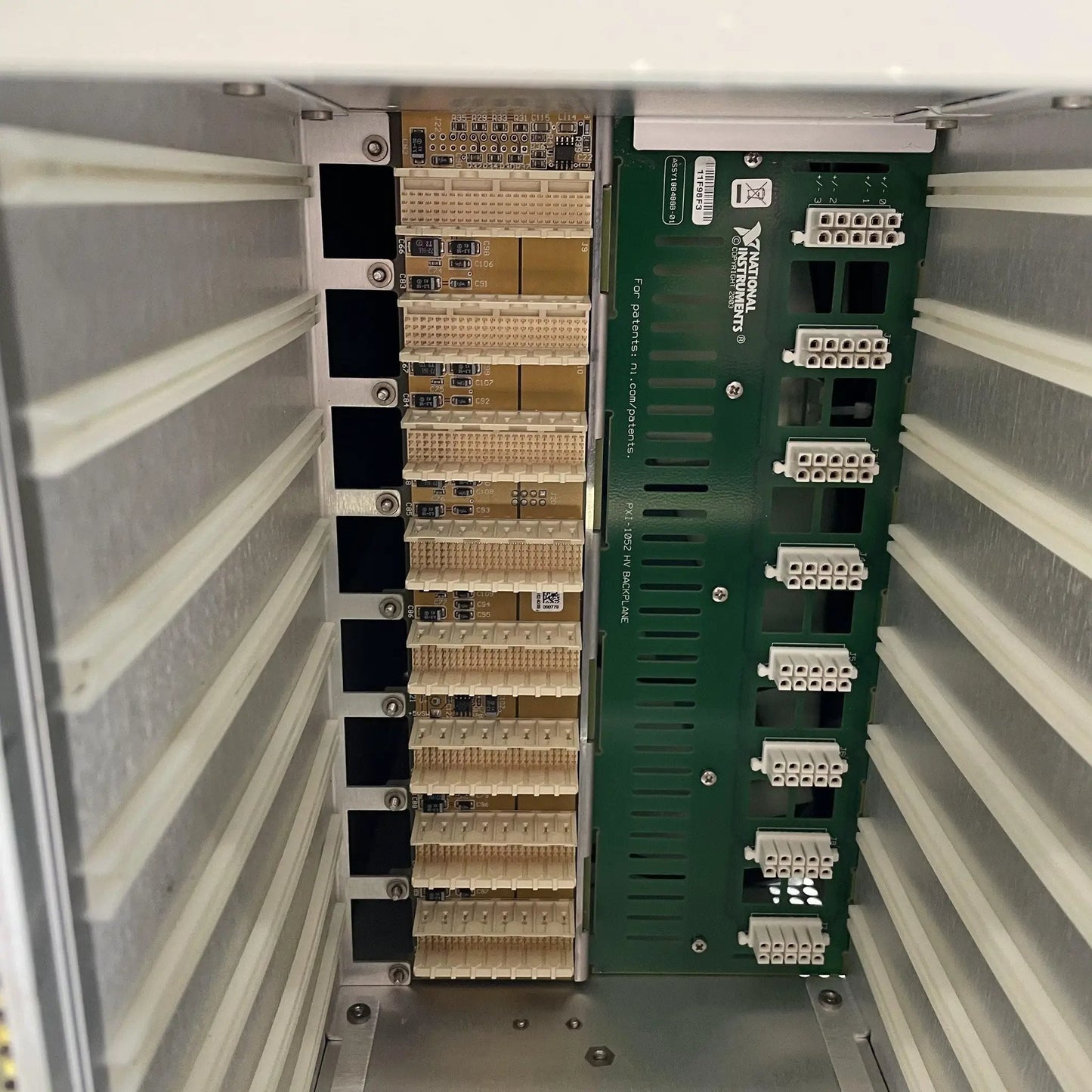 National Instruments Corporation NI PXI 1052 PXI Chassis