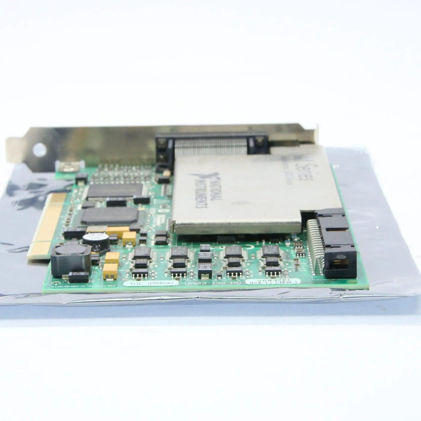 National Instruments NI PCI-6259 M series